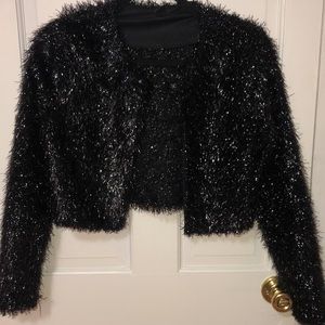 Cropped fuzzy jacket